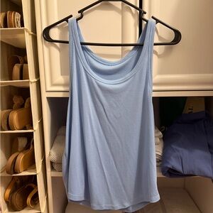 Old Navy Ultralite Go Dry racer back tank in large color green